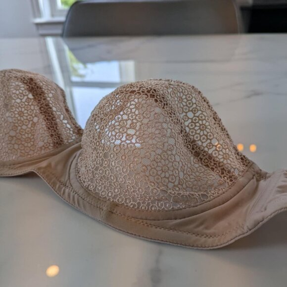 Wacoal Lingerie - Picture 3 of 4